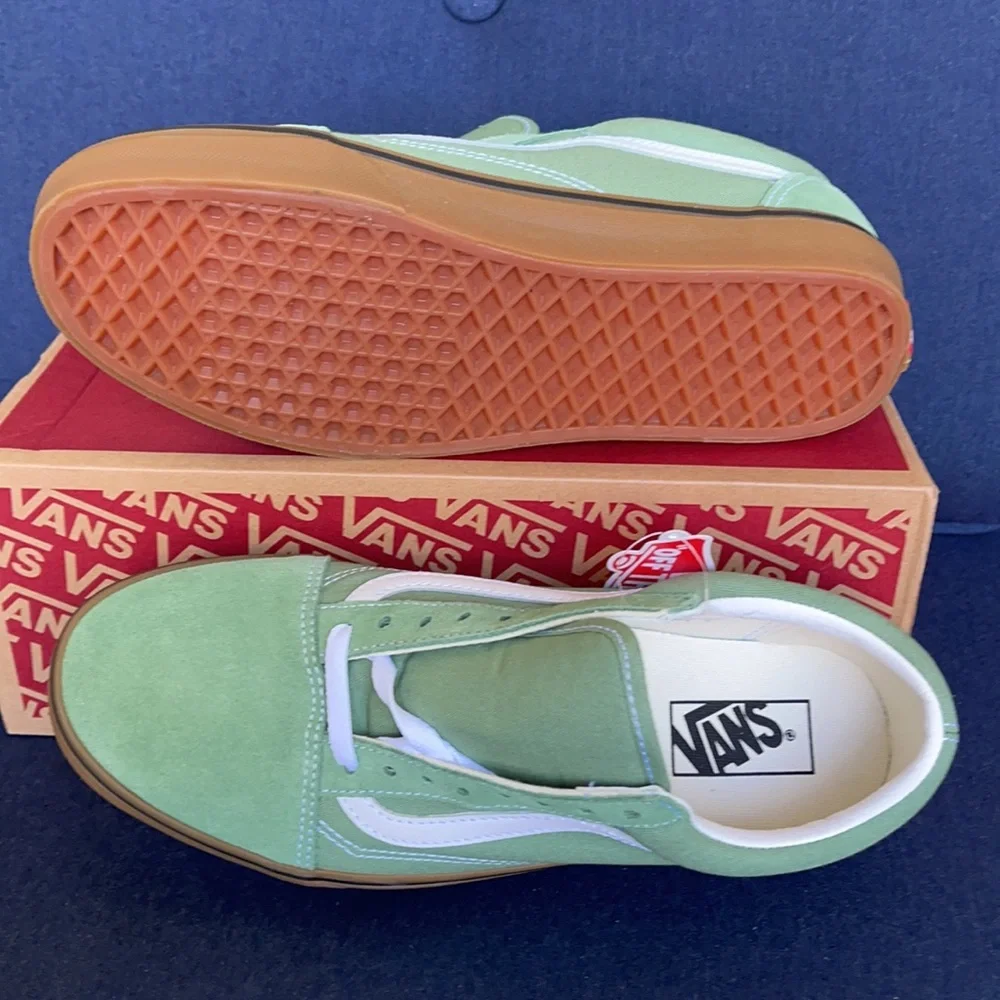 Vans Men’s Old Skool Gum Basil/True White Sneakers - Picture 5 of 16